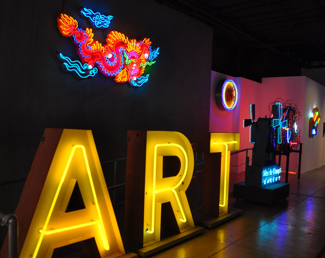 Museum of Neon Art
