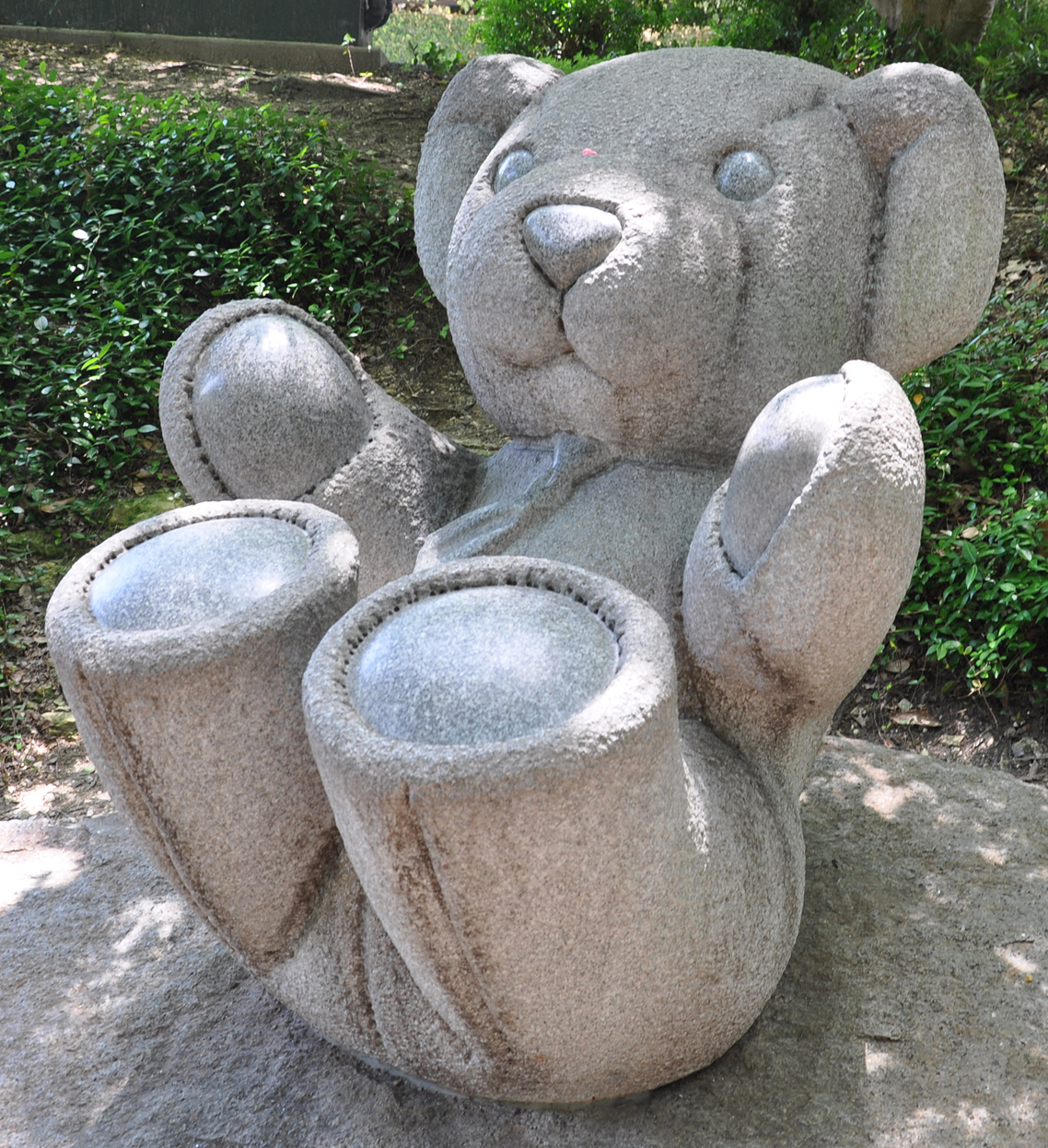 List 92+ Wallpaper Teddy Bear Statues In Lakeside Park Photos Latest 10