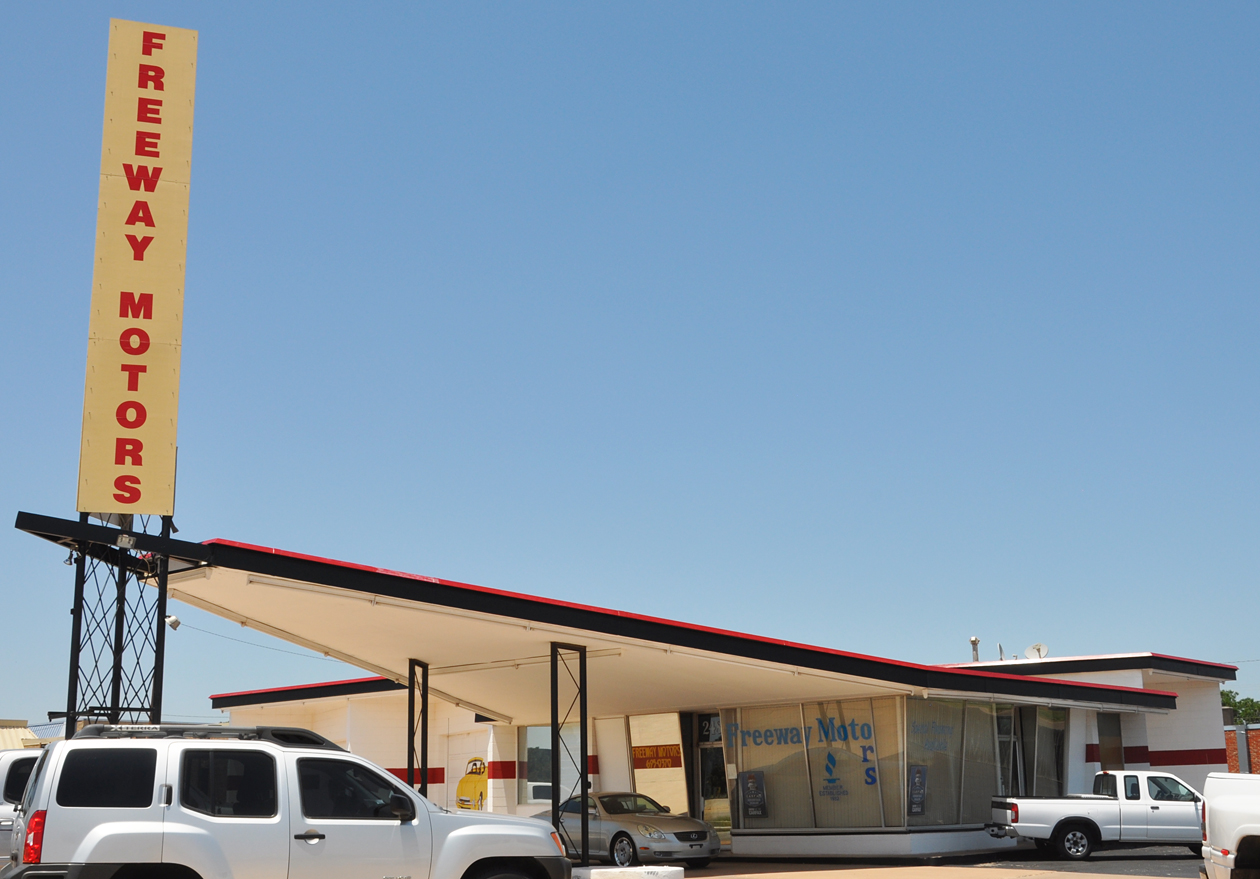 Texas Icebox & Modern Gas Stations