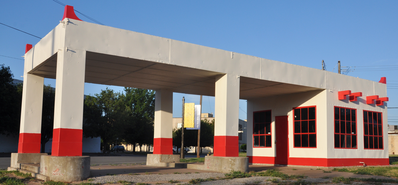 Texas Icebox & Modern Gas Stations