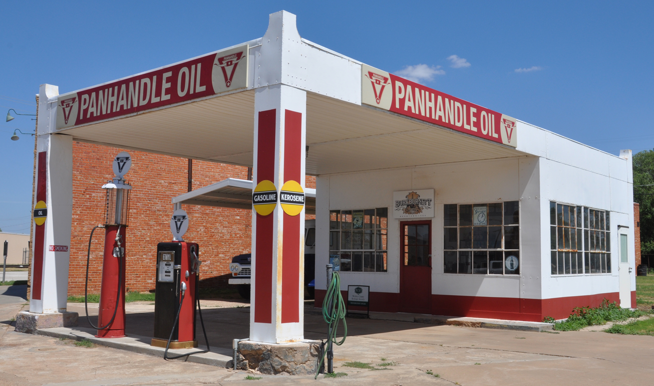 Texas Icebox & Modern Gas Stations