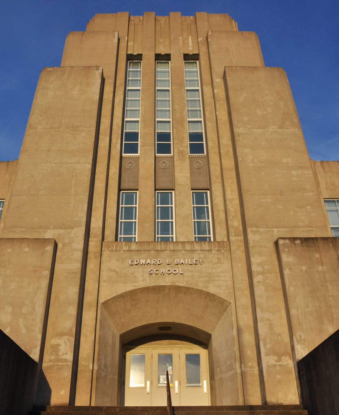 Jackson, MS Art Deco & Streamline Moderne Buildings