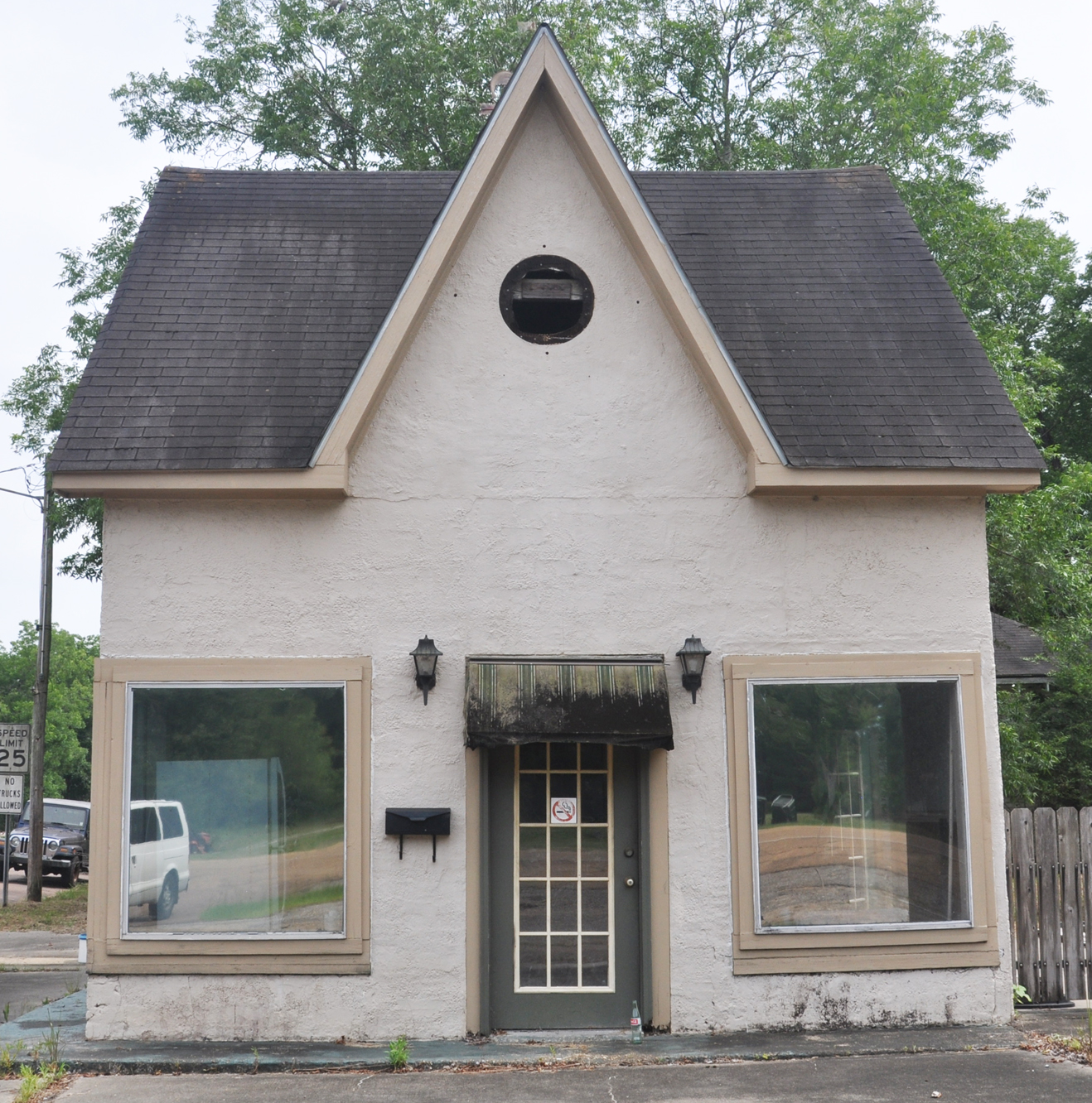 Mississippi Cities Service Gas Stations