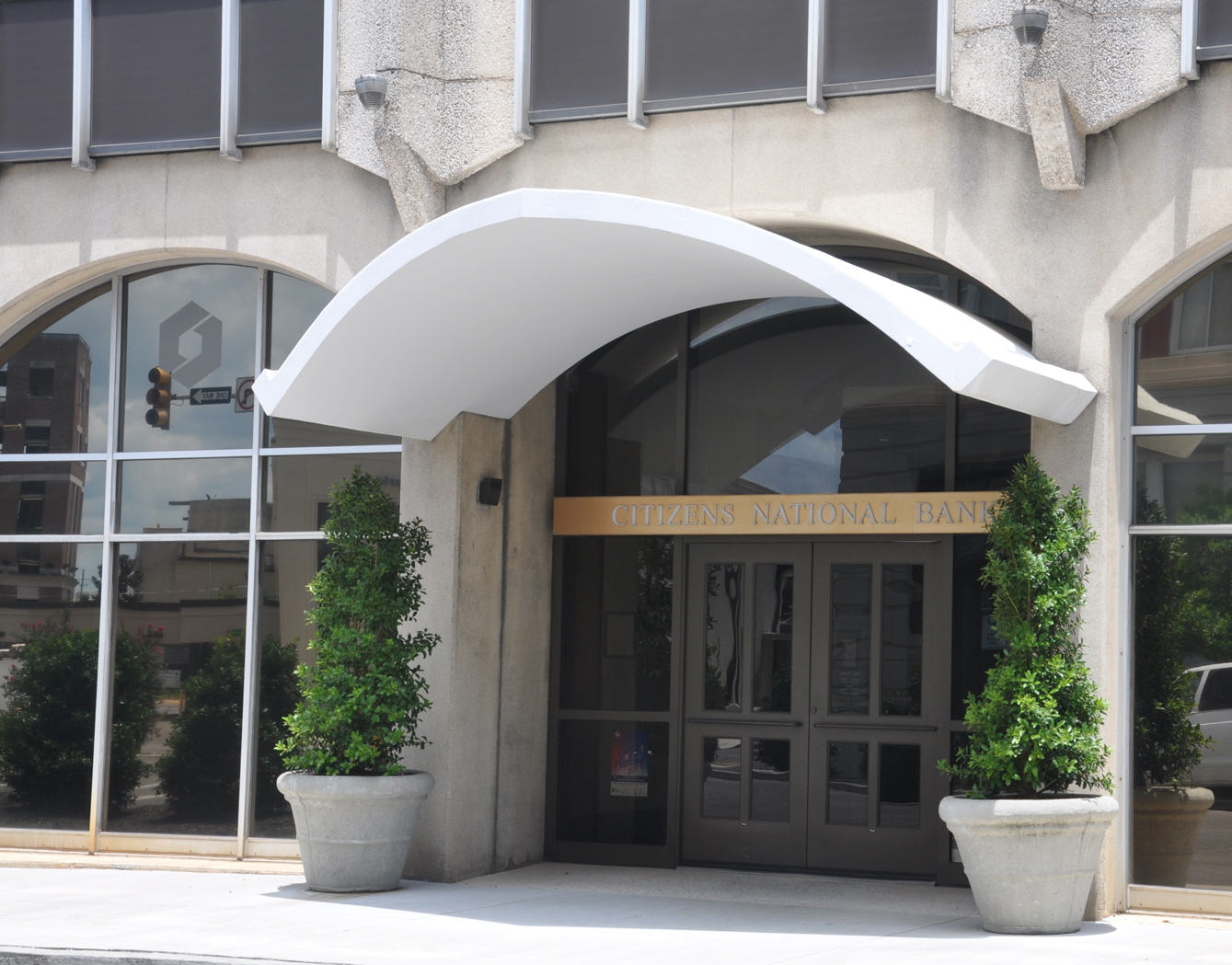 Mississippi MidCentury Modern Banks