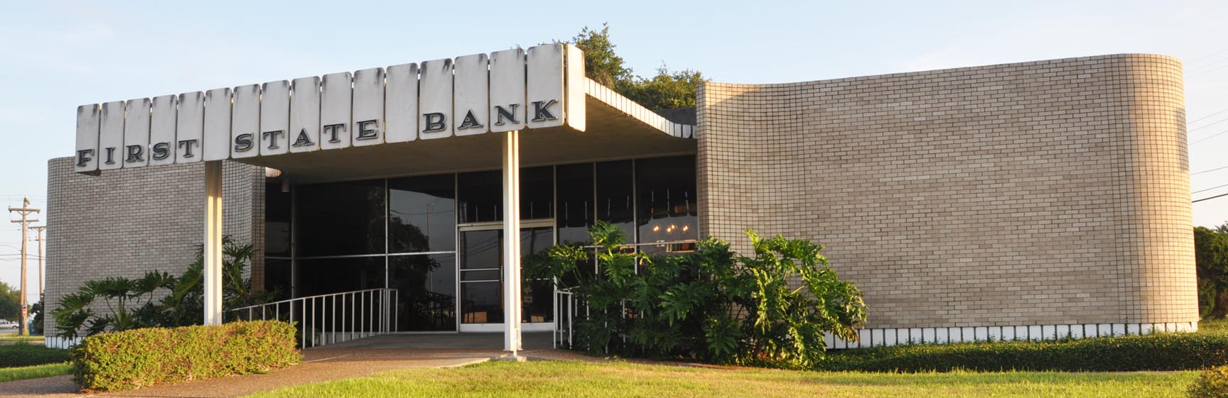 Texas MidCentury Modern Banks