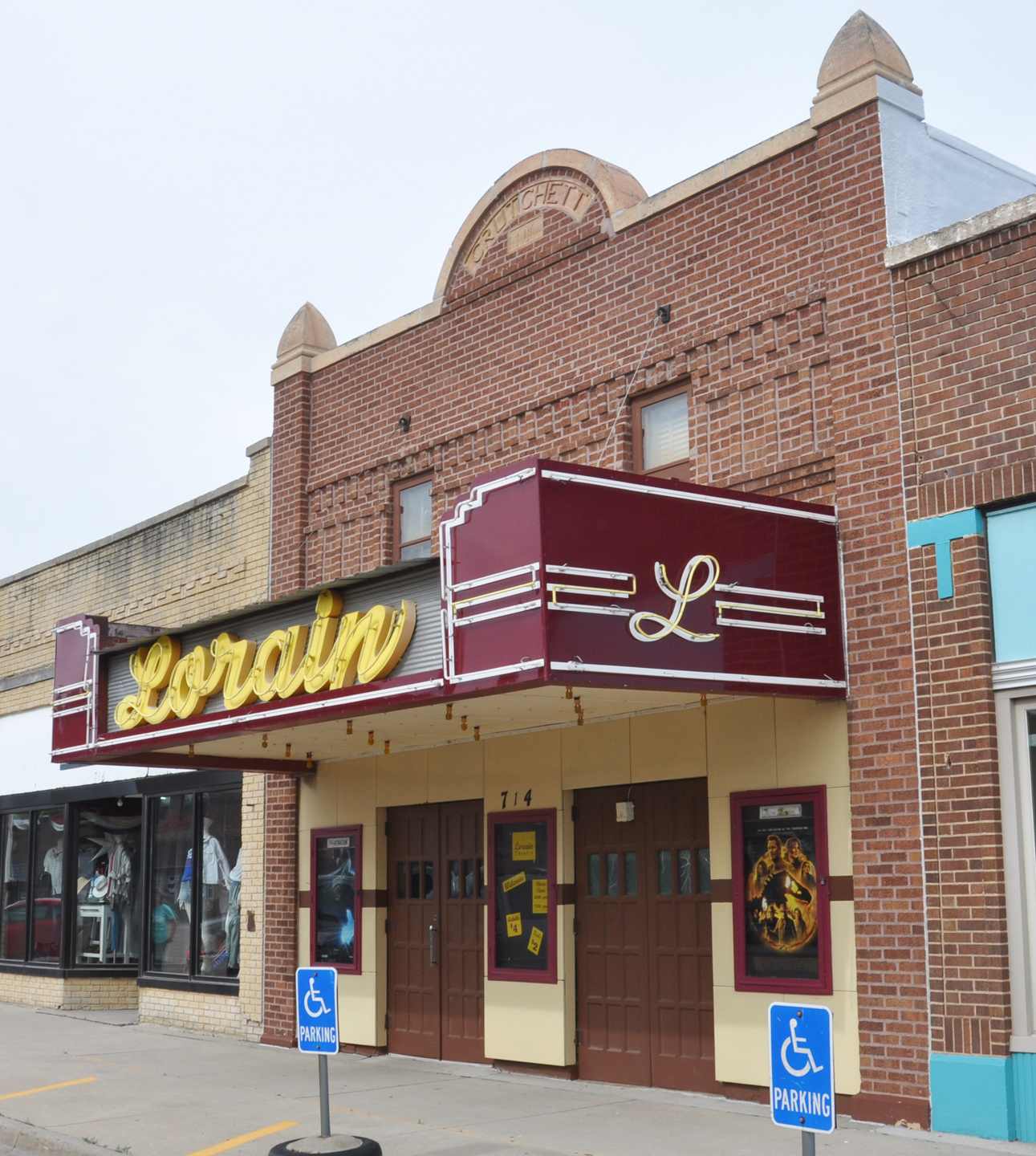 South Dakota Movie Theatres