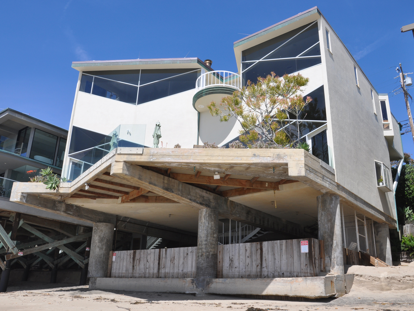 California MidCentury Modern Residential Buildings