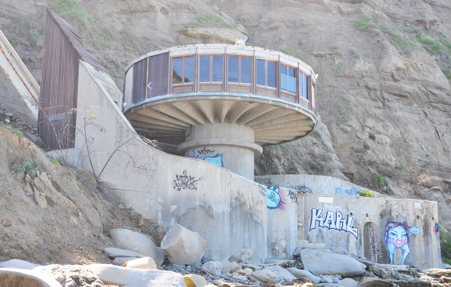 California MidCentury Modern Residential Buildings