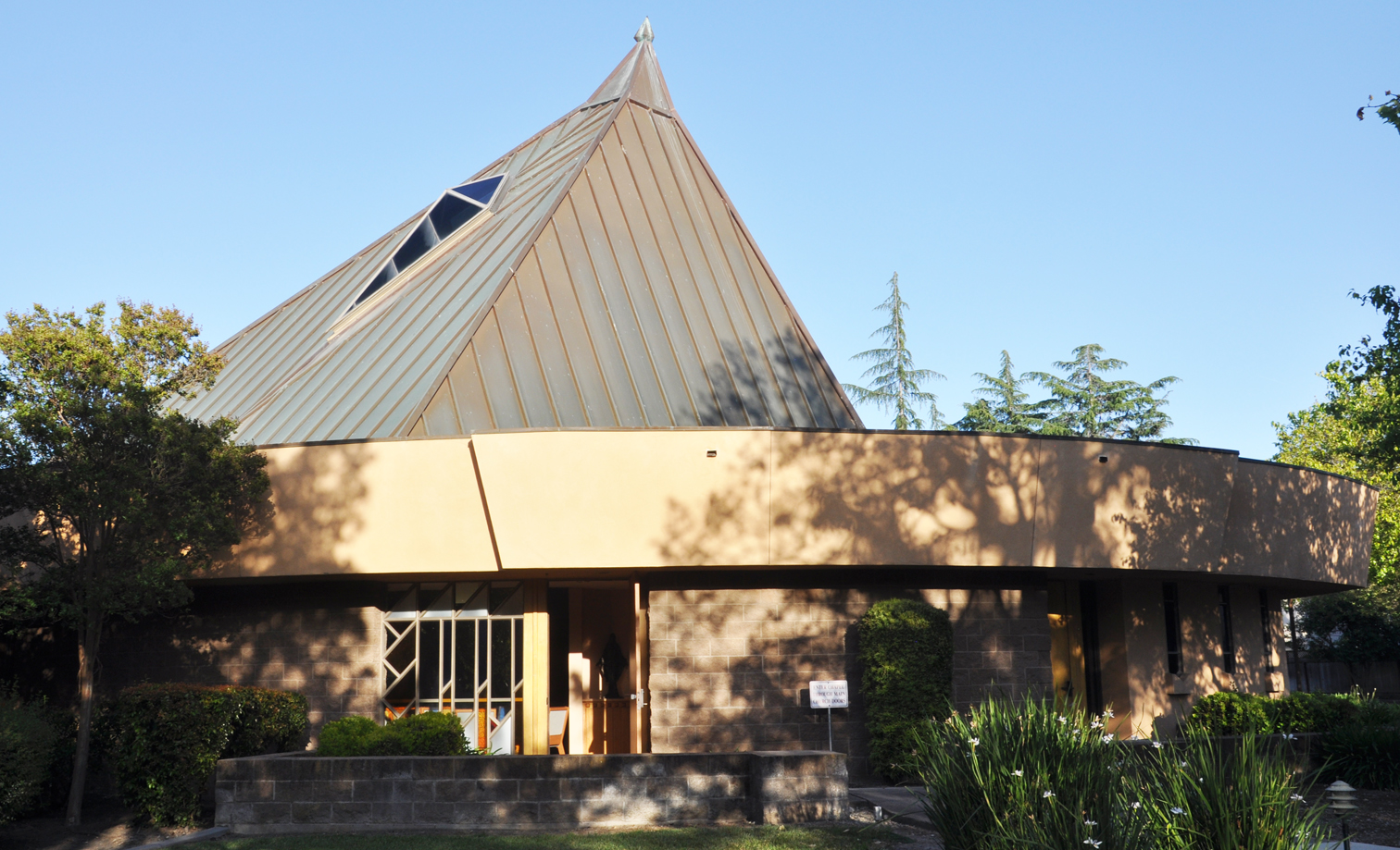 California MidCentury Modern Churches