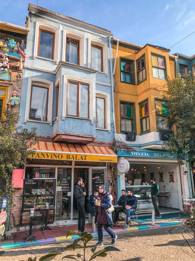 Life in Istanbul For Foreigners What It's Like? All Truth About It