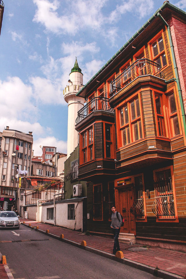 Sultanahmet Neighborhood in Old Town of Istanbul Travel Guide