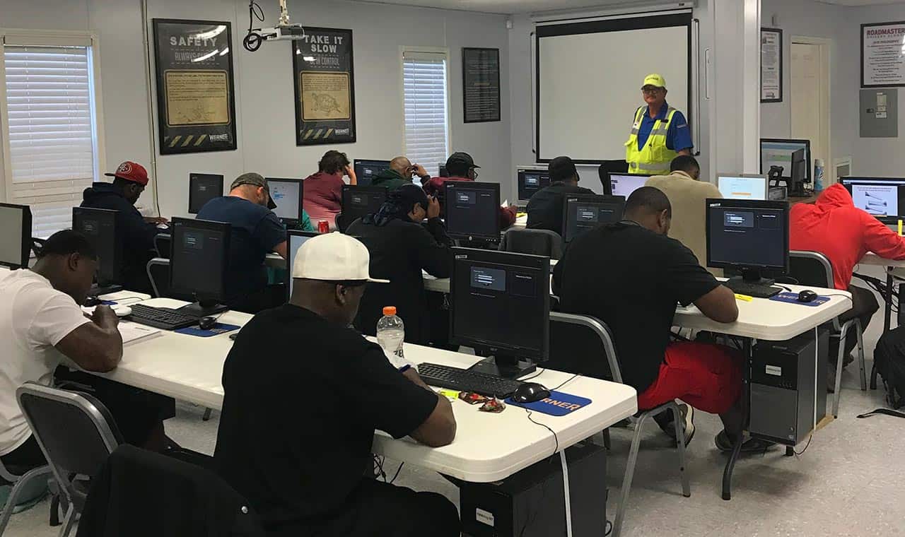 CDL Training & Truck Driving School in Memphis, TN