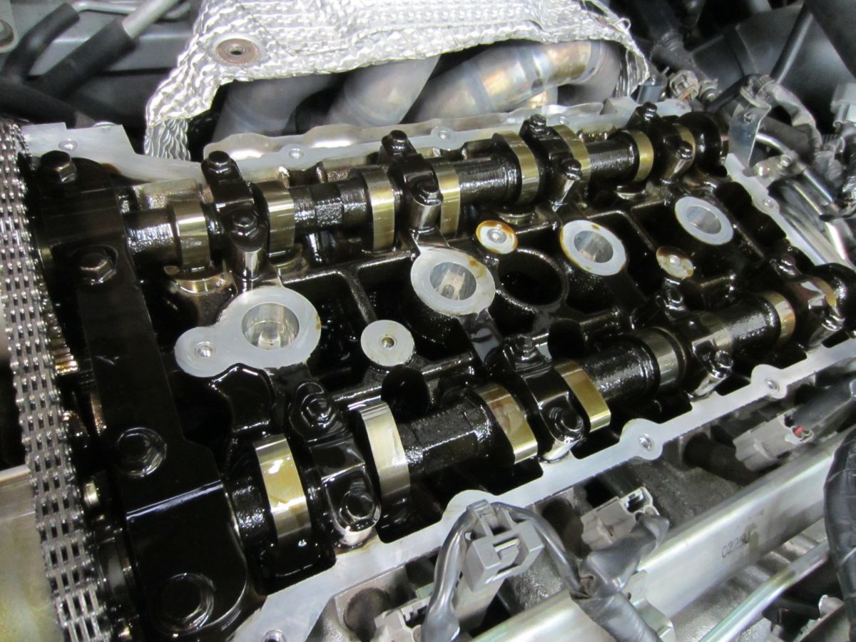 2009 Mitsubishi Lancer 24 Timing Belt Or Chain Belt Poster