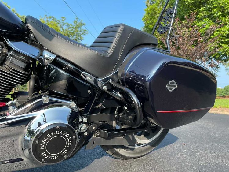 Engine Guard MB for Harley Softail Sport Glide 1819 black Vehicle