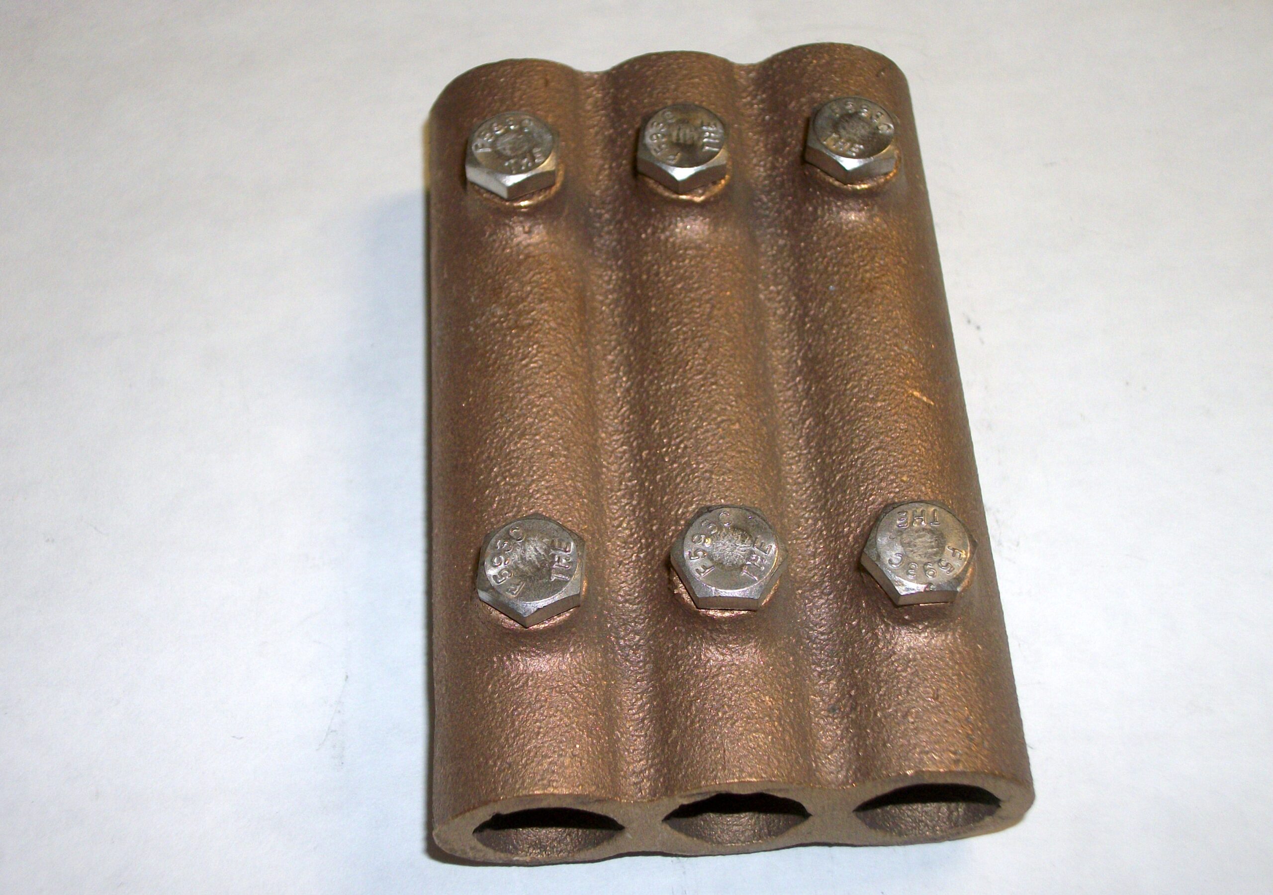 61 Three Way Splicer Copper Robbins Lightning