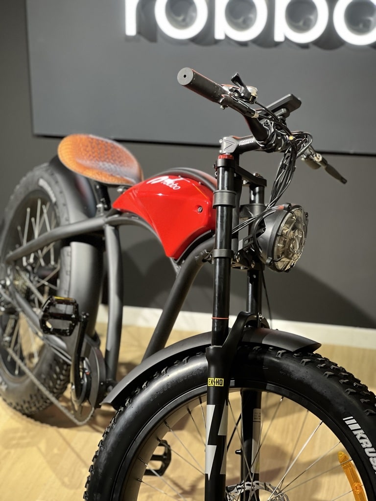 Beach Cruiser električno kolo prefinjen retro dizajn + tehnologija