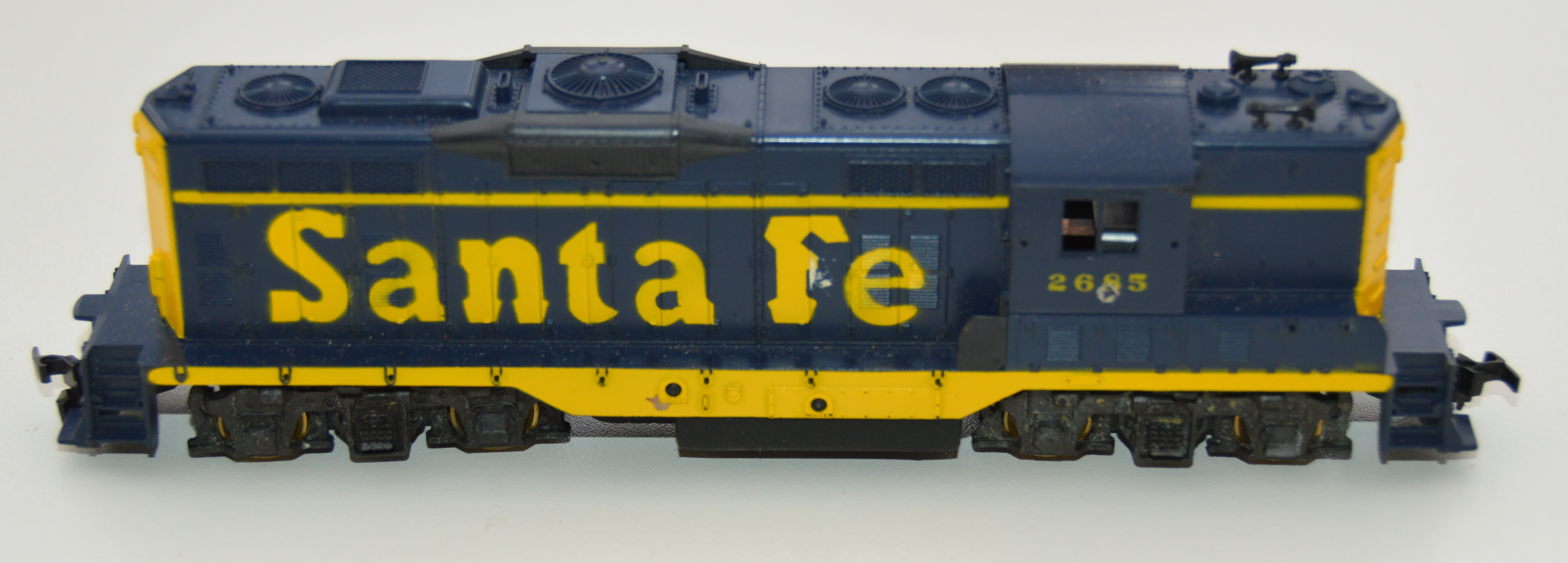 004 AHM HO Vintage Model Train