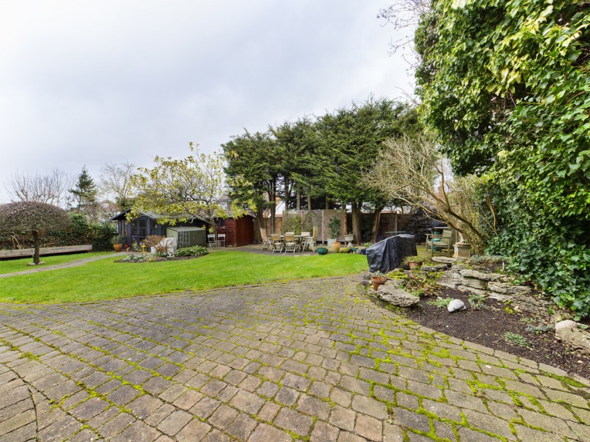 Lime Grove, Ruislip, 5 bedroom, Detached House