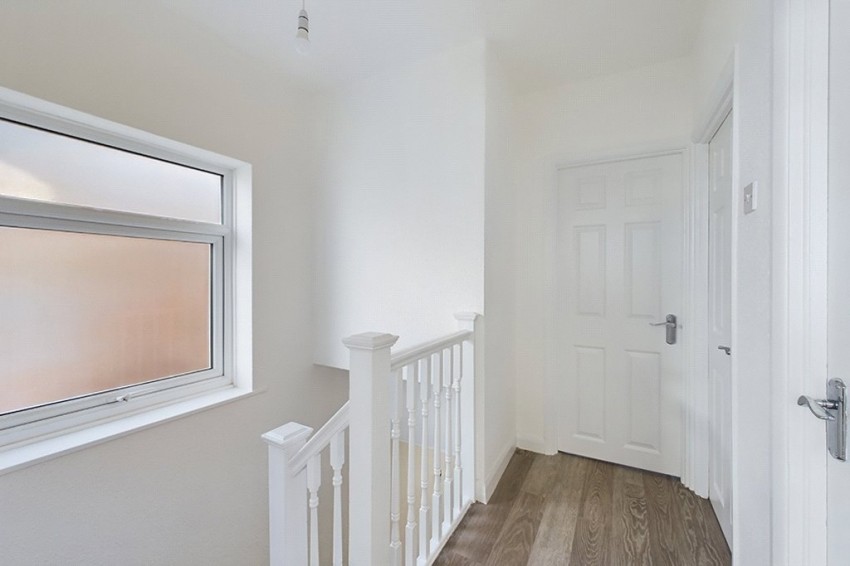 Royal Crescent, South Ruislip, 3 bedroom, Semi Detached House