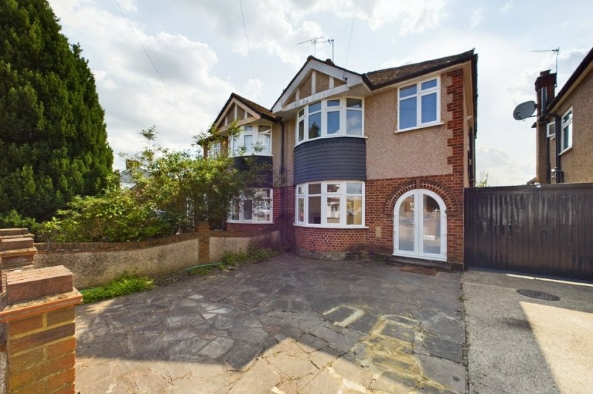Royal Crescent, South Ruislip, 3 bedroom, Semi Detached House