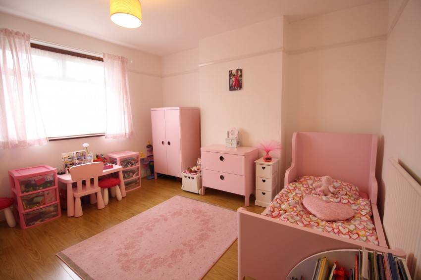 Boundary Road, Pinner, 3 bedroom, Semi Detached House