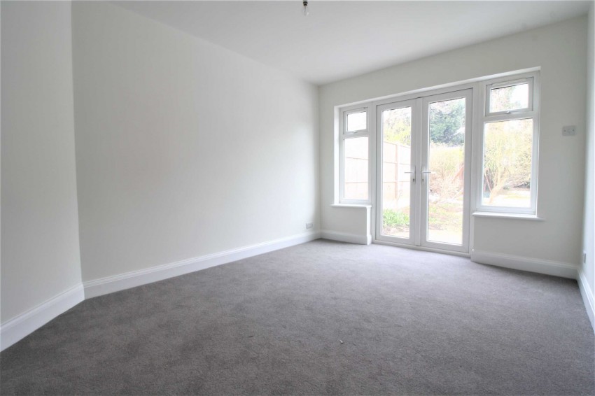 Mount Pleasant, South Ruislip, 3 bedroom, Detached House