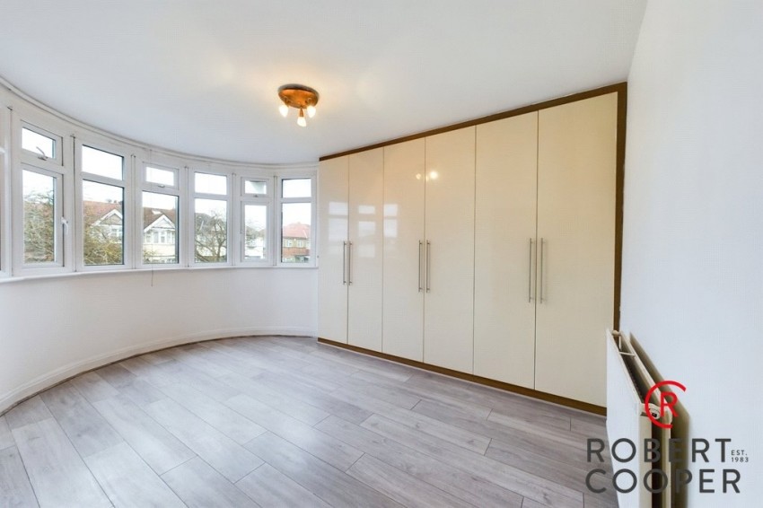 Malvern Avenue, Rayners Lane, 3 bedroom, End Terrace House