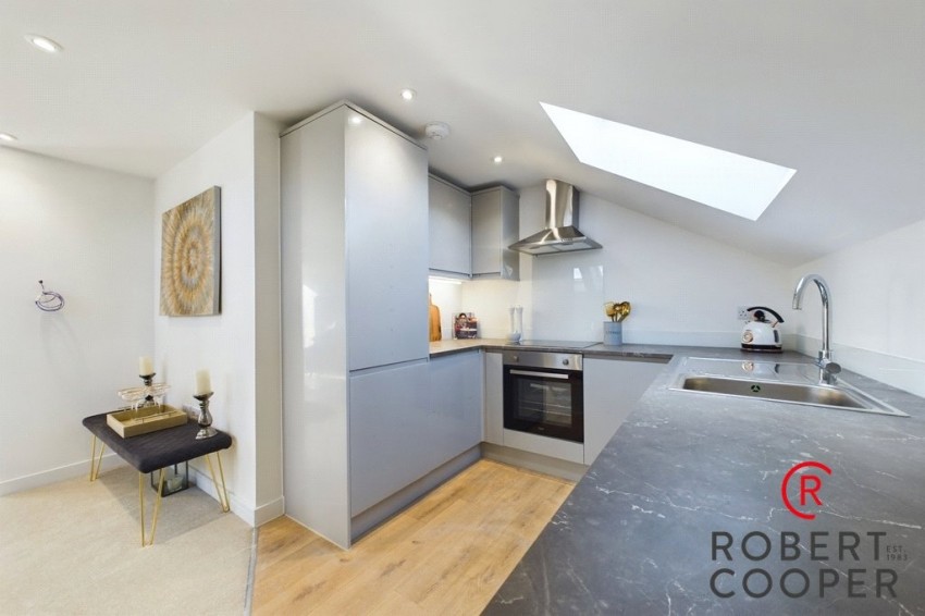 Long Drive, South Ruislip, 2 bedroom, Upper Floor Flat