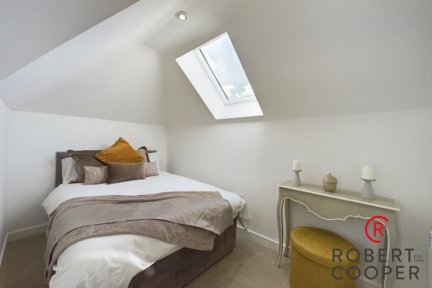 Long Drive, South Ruislip, 2 bedroom, Upper Floor Flat