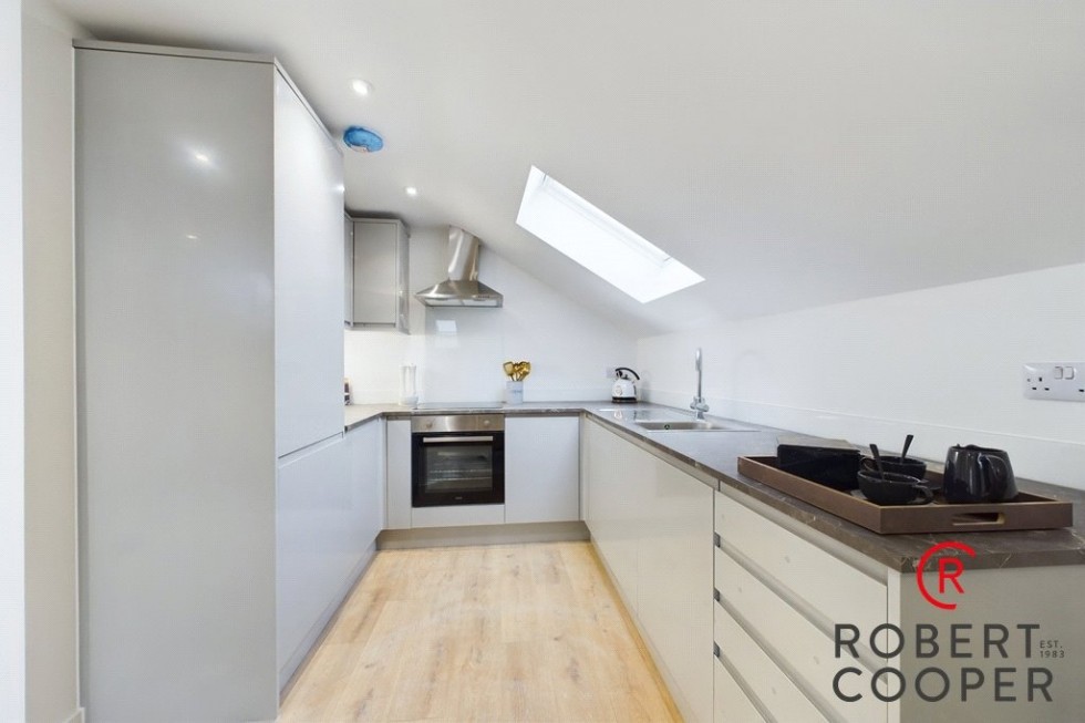 Long Drive, South Ruislip, 2 bedroom, Upper Floor Flat