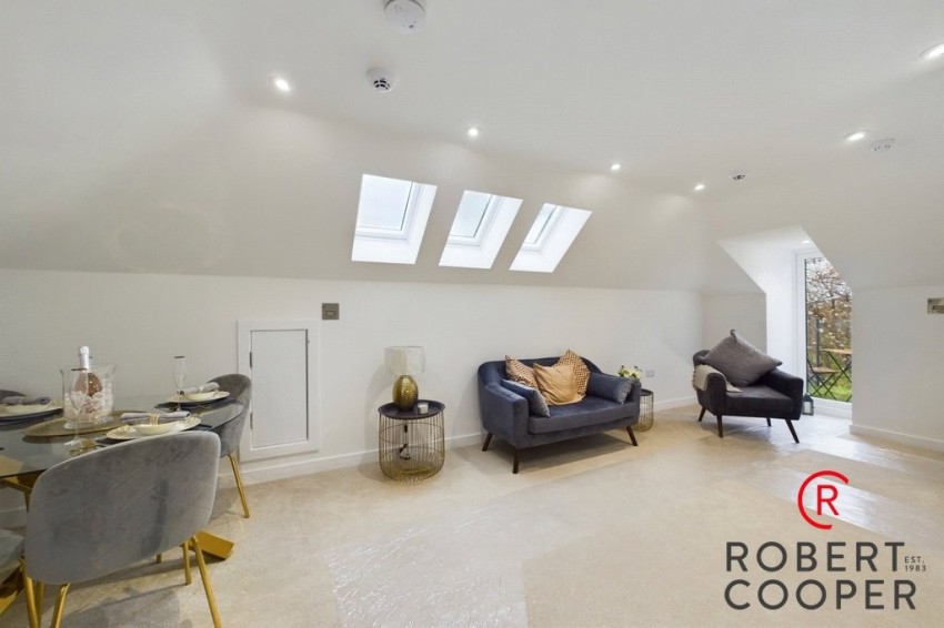 Long Drive, South Ruislip, 2 bedroom, Upper Floor Flat