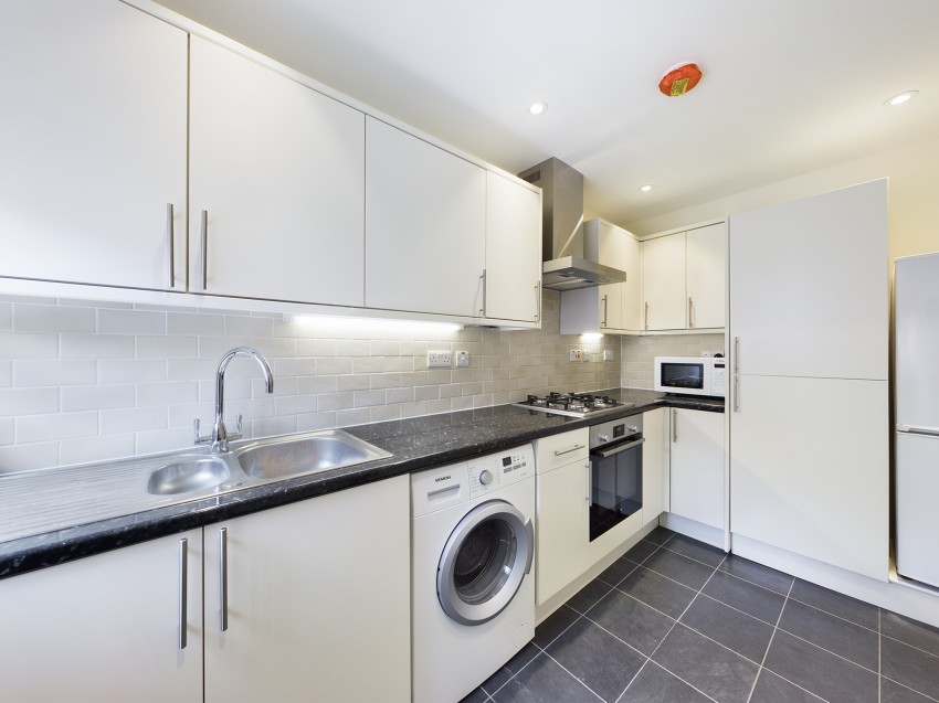 Lakeside Close, Ruislip, 1 bedroom, Terraced Bungalow