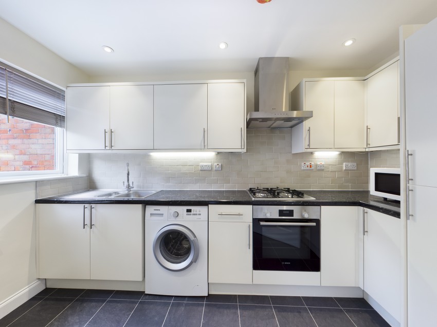 Lakeside Close, Ruislip, 1 bedroom, Terraced Bungalow