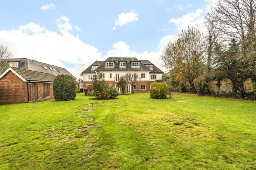 Kingsend, Ruislip, 2 bedroom, Flat