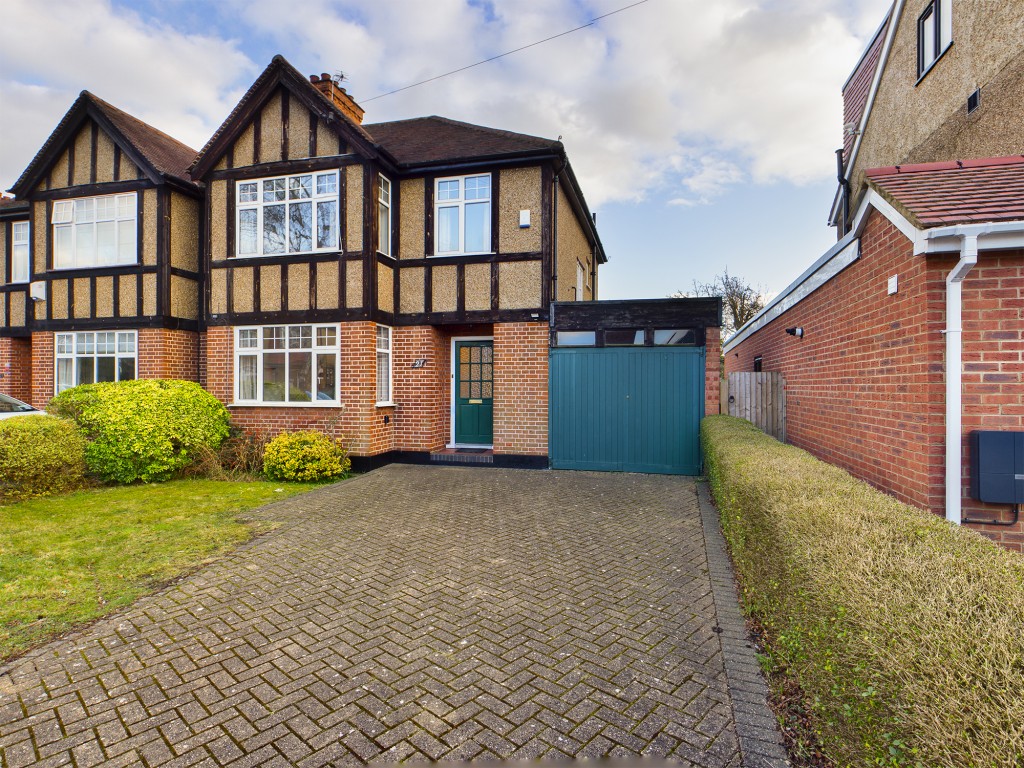 Meadow Way, Ruislip, 3 bedroom, Semi Detached House