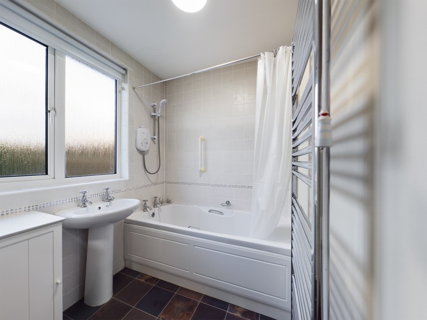 Meadow Way, Ruislip, 3 bedroom, Semi Detached House