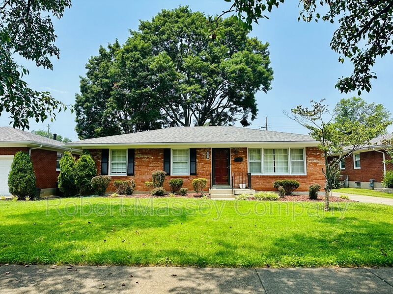 2931 Sheldon Road Louisville, KY 40218 Robert Massey Co