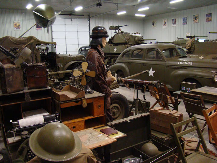 ROBERTS ARMORY WORLD WAR II MUSEUM ROCHELLE, ILLINOIS