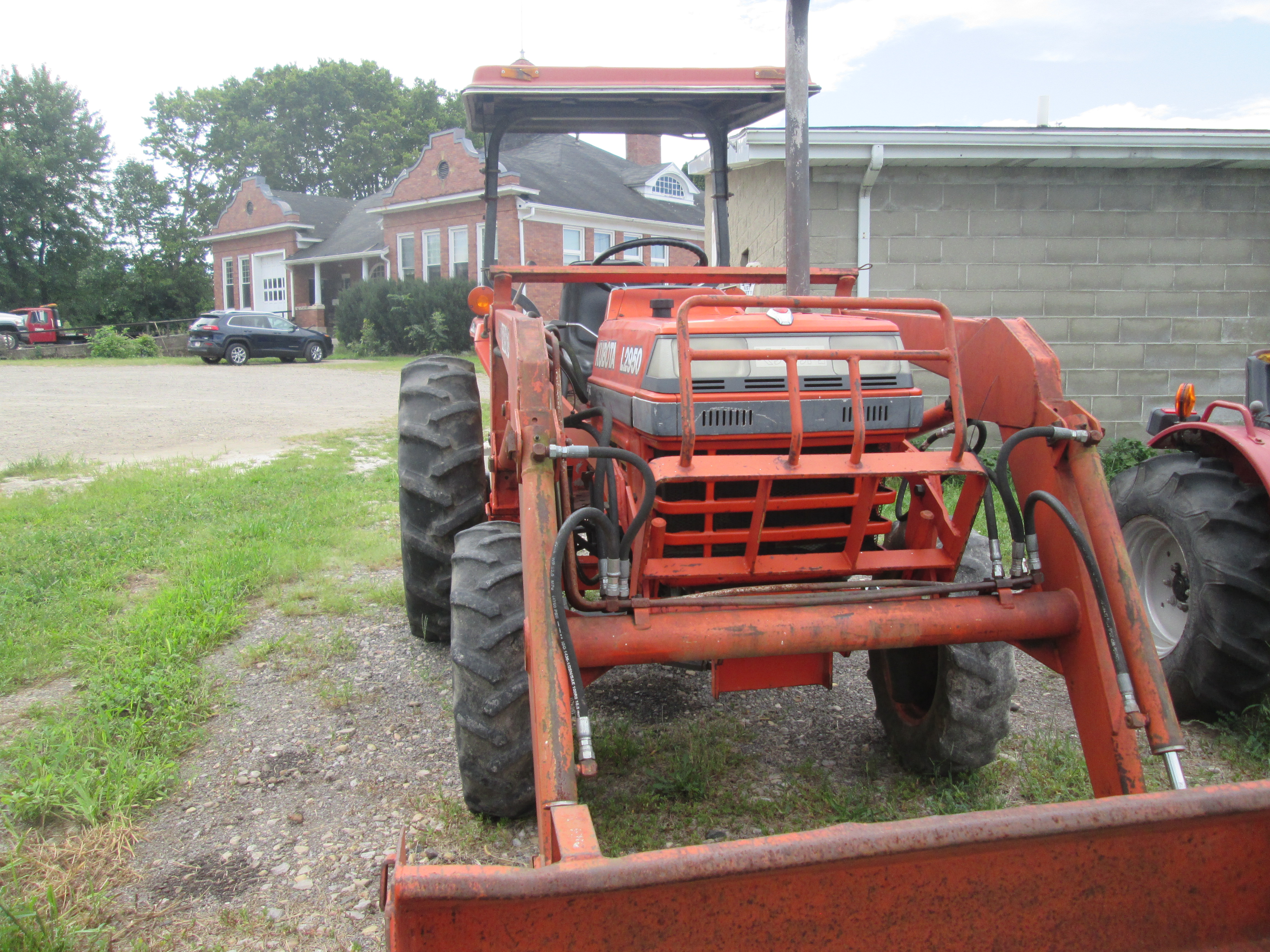 Kubota L2950 Rops w/ Canopy