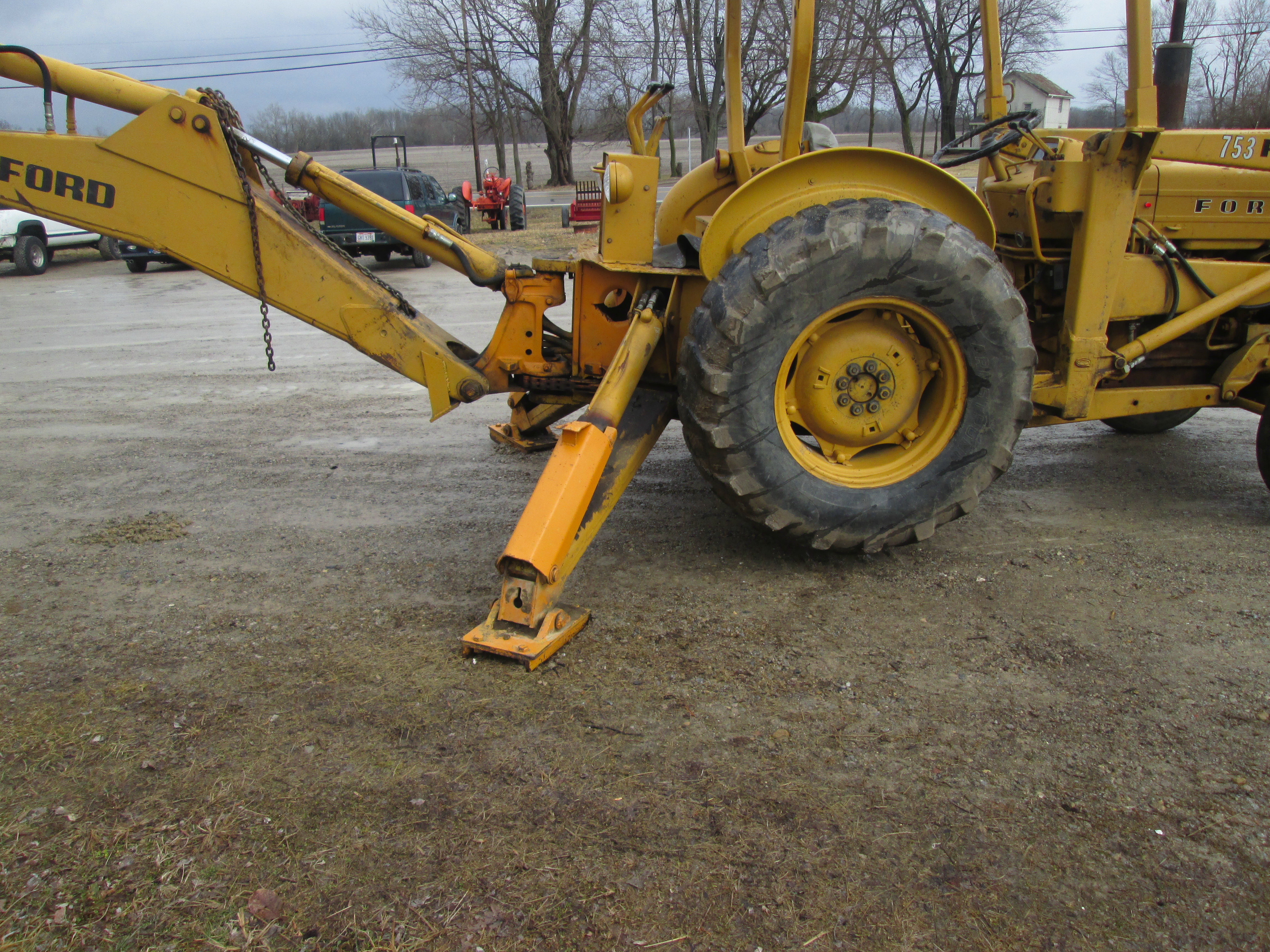 Ford 3500 Tractor Loader Backhoe7704