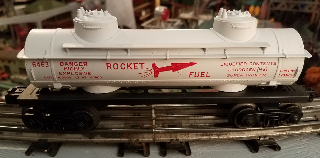 Lionel Postwar 6463 Rocket Fuel Tank Car