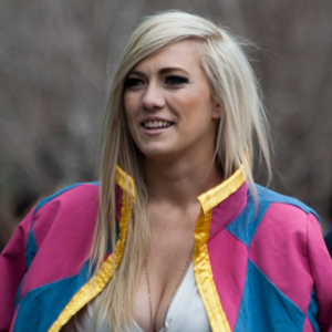 Lindsay Elyse Bio By Robert Thivierge