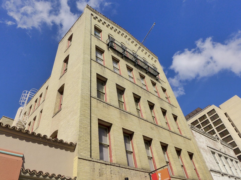 221 Losoya 3A San Antonio, TX Silverbridge Realty, San Antonio, Texas