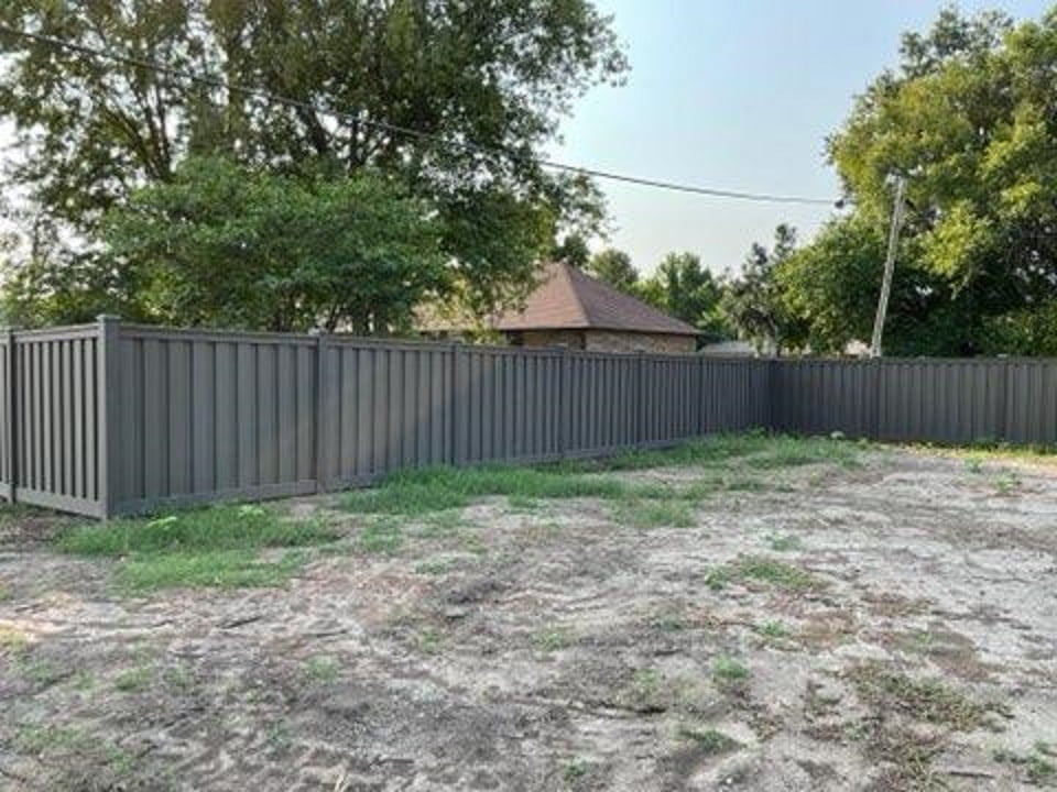 Oakstar Bank Clinton, Missouri Robinson Fence Springfield MO