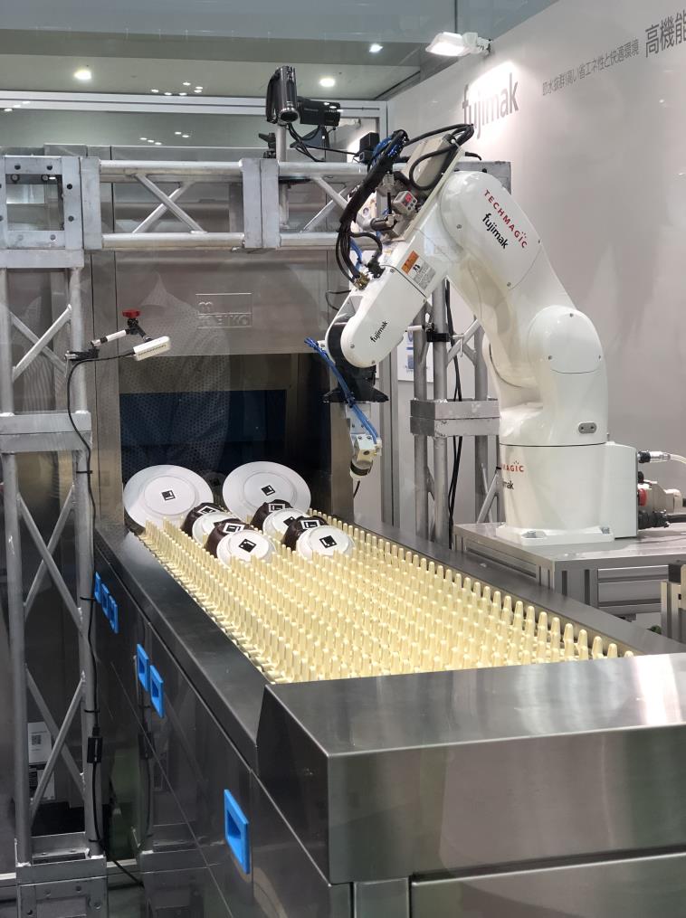 Video Watch a Robot Arm Pick and Sort Clean Dishes