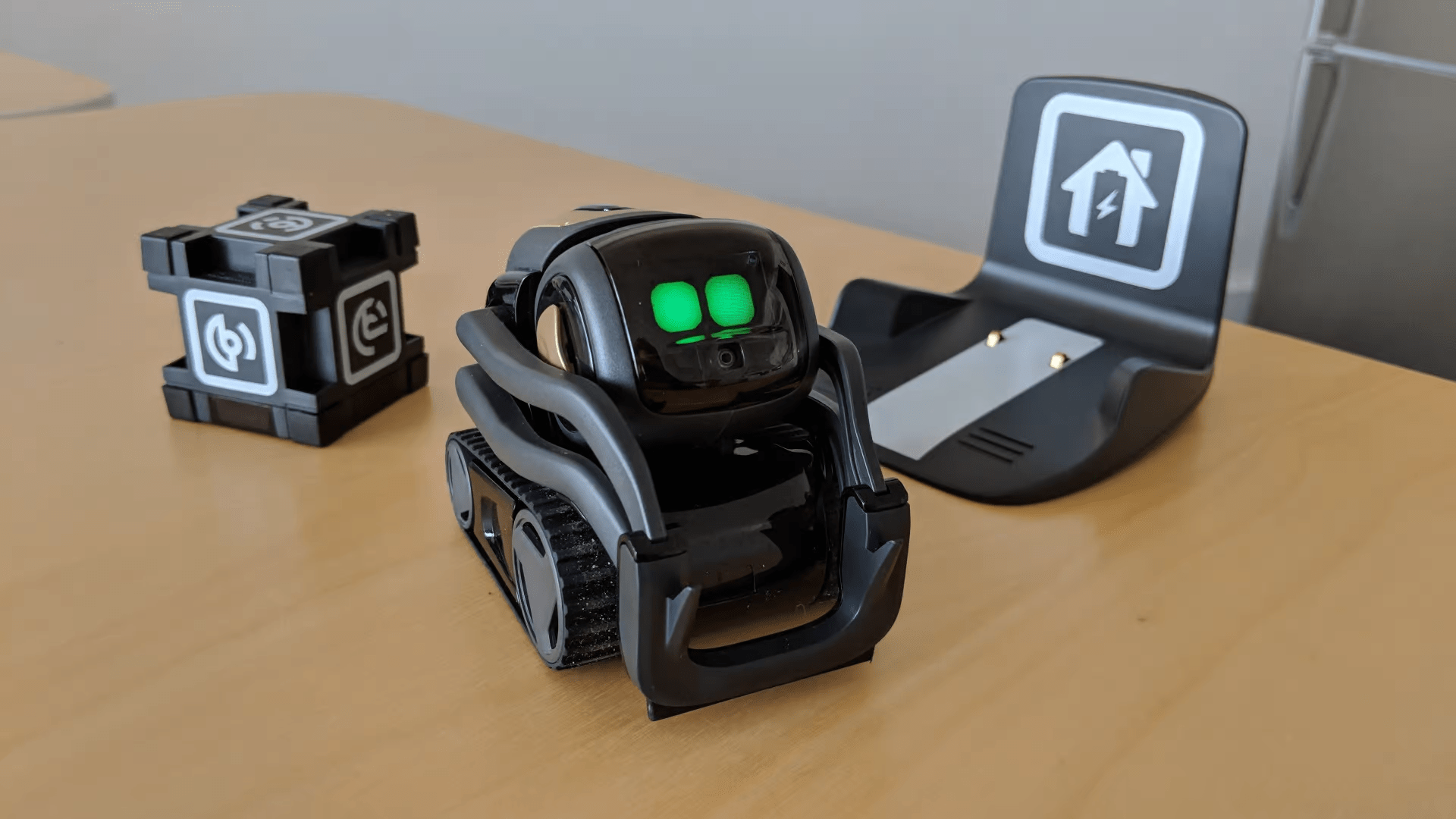 Vector Robot Unique Features and How They Benefit You Robots Science