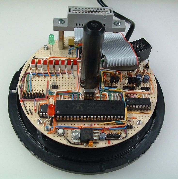 Hydra retro game console clone Robot