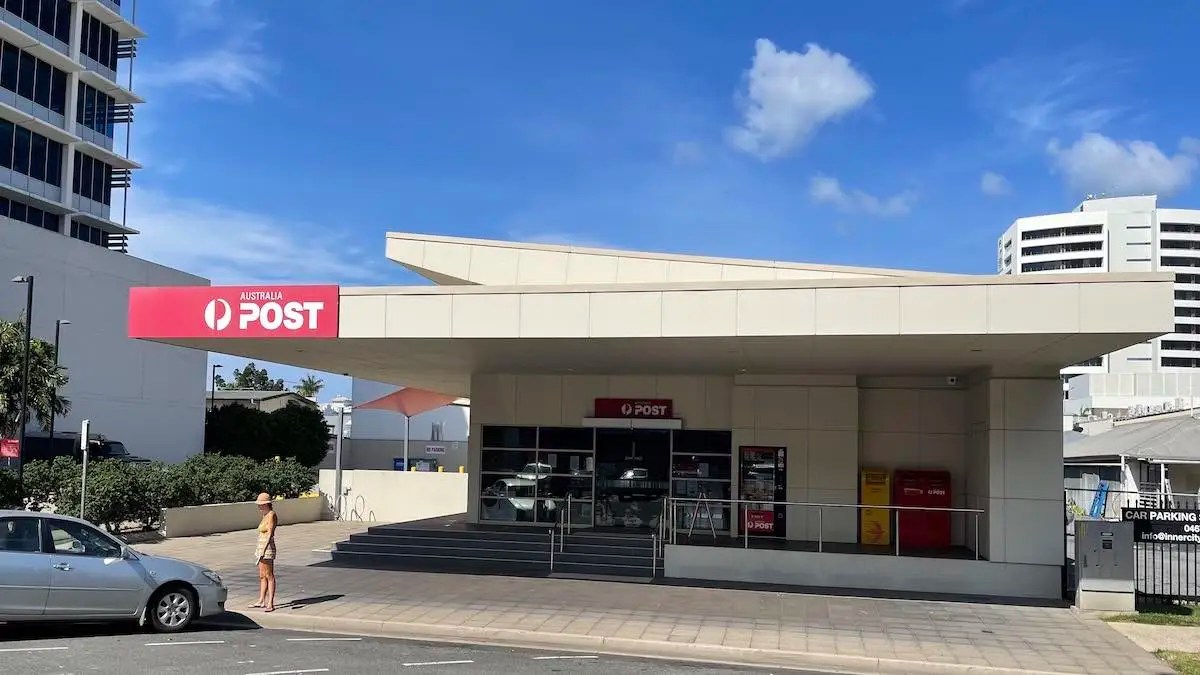 Cairns Post Office Guide • Cairns