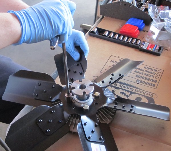 FE clutch fan installation Hayden 2710 and Derale 17118. The