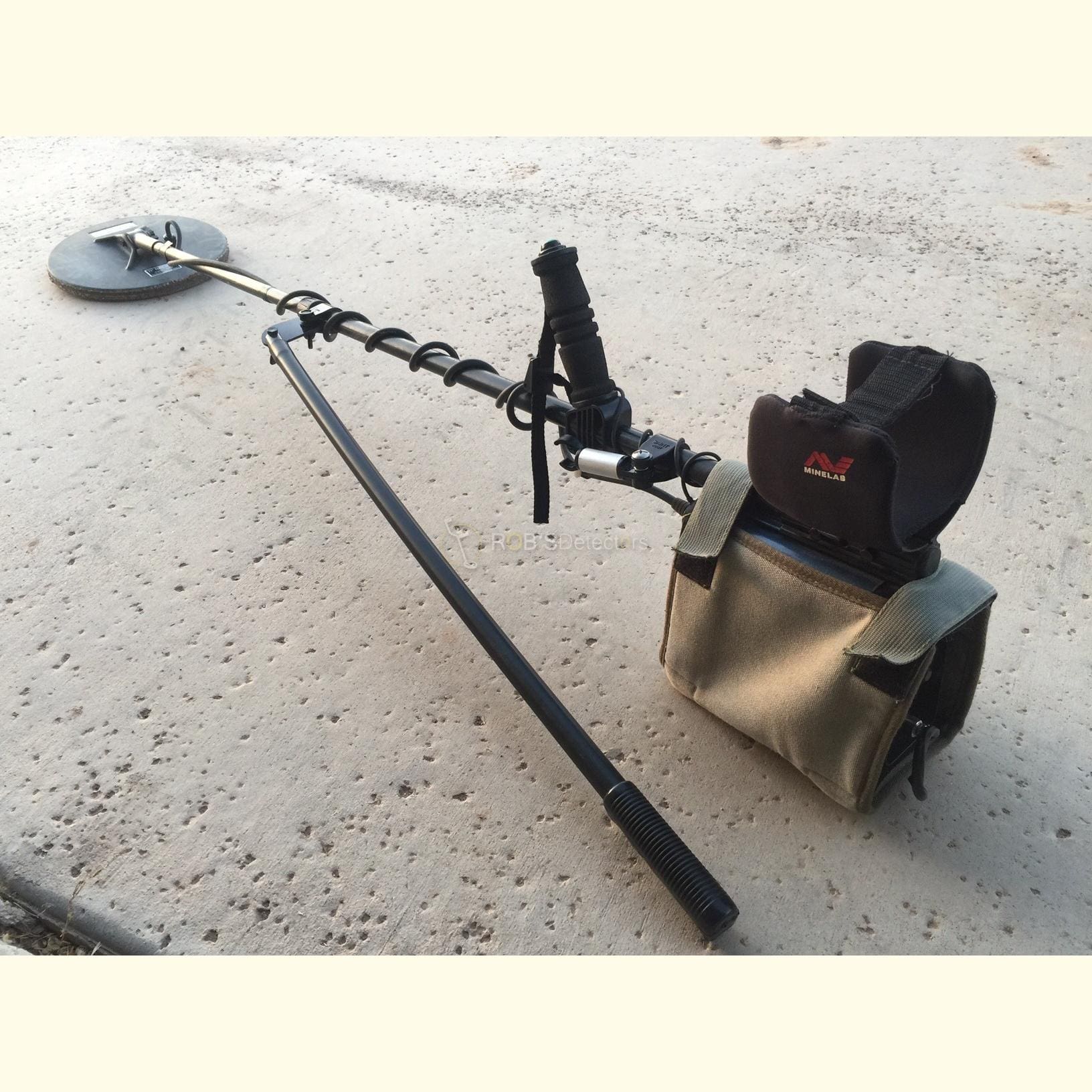 Doc’s Ferrite Ring with Plastic Lanyard and Plastic Snap for Minelab